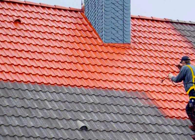 Dakreiniging - PROCHIRA DAK FAÇADE, een professionele dakdekker in België: dakreiniging, mosverwijdering en antimosbehandeling. Aanbrengen van een gekleurde waterafstotende dakverfcoating, interventie in BELGIË: Vlaanderen, Wallonië en Brussel.